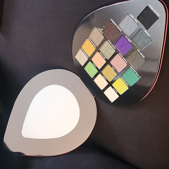 Jeffrey Star - Alien Eye Shadow Pallette - Picture 2 of 8